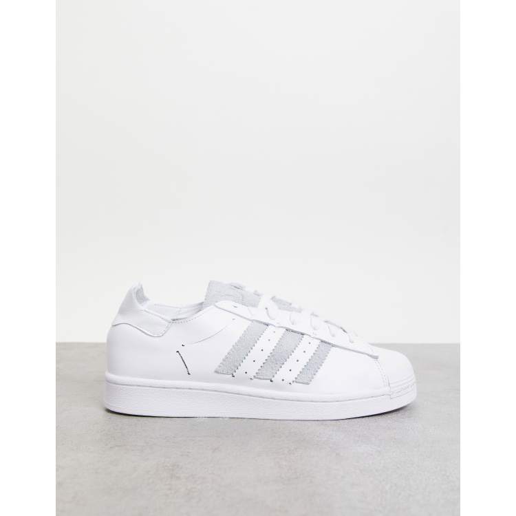 Adidas superstar womens 2025 grey and white