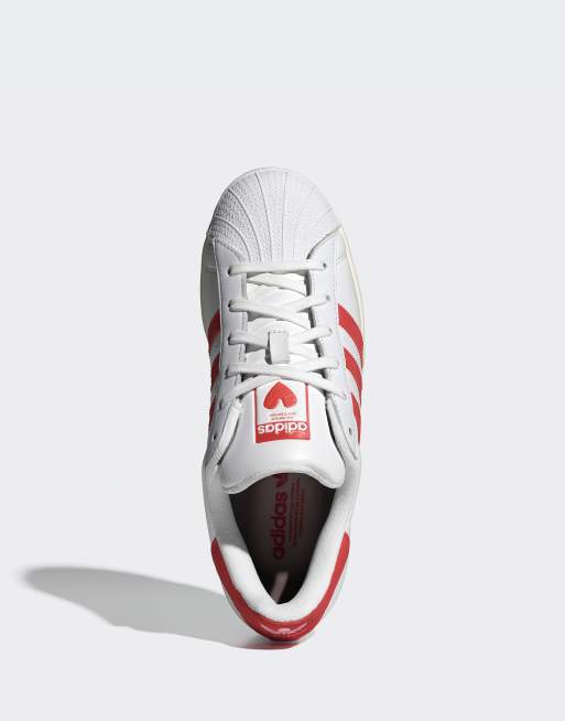 Adidas originals 2024 superstar red stripes