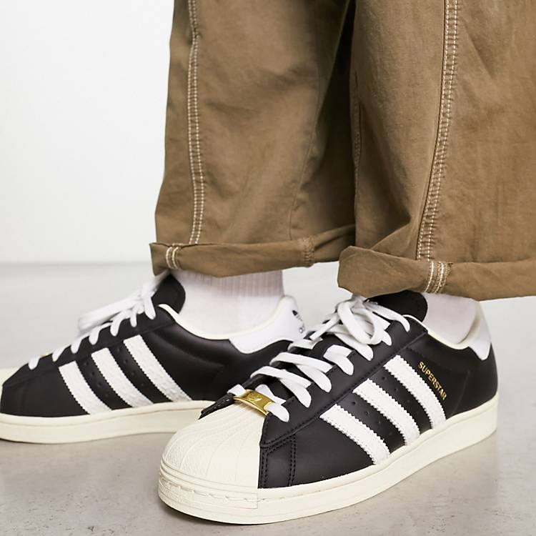 Weiß – – Superstar Schwarz | ASOS adidas in und Originals Sneaker