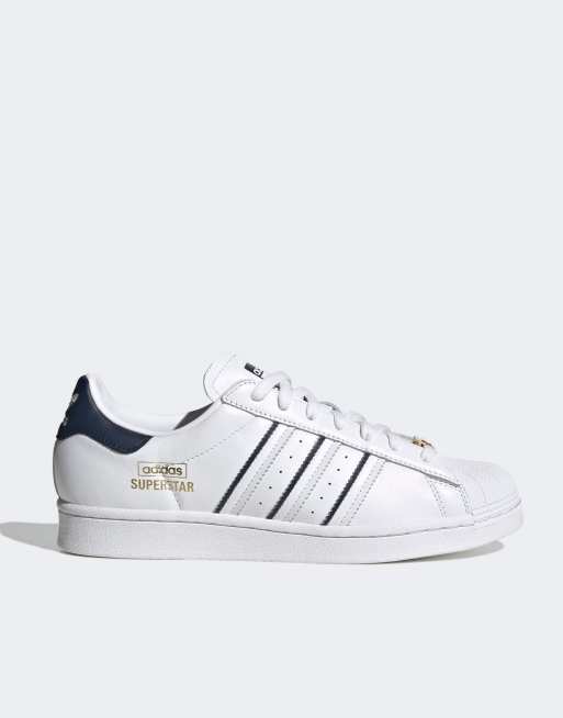 adidas Originals Superstar Sneaker in WeiB und Anthrazit ASOS