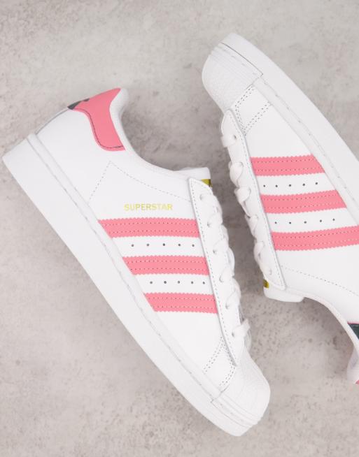 adidas Originals Superstar Sneakers bianche con dettagli rosa
