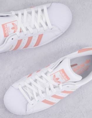 adidas Originals Superstar Sneakers bianche con strisce rosa