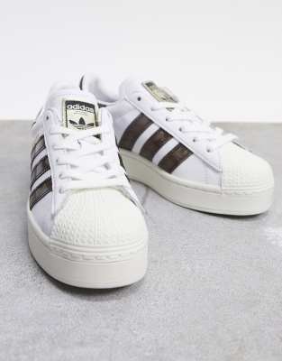 adidas superstar marroni