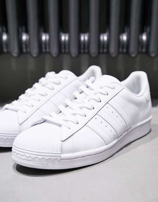 Adidas originals superstar store trainers in white