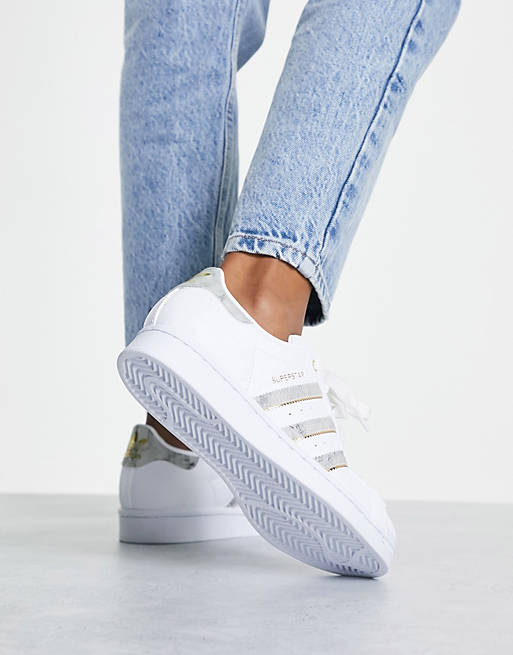 Geleerde Numeriek schieten adidas Originals - Superstar - Sneakers in wit met gemarmerde strepen | ASOS