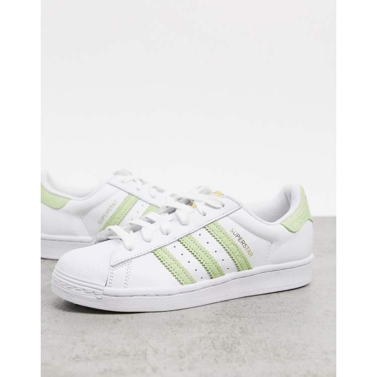 methodologie kreupel plannen adidas Originals Superstar - Sneakers in wit met groene details | ASOS