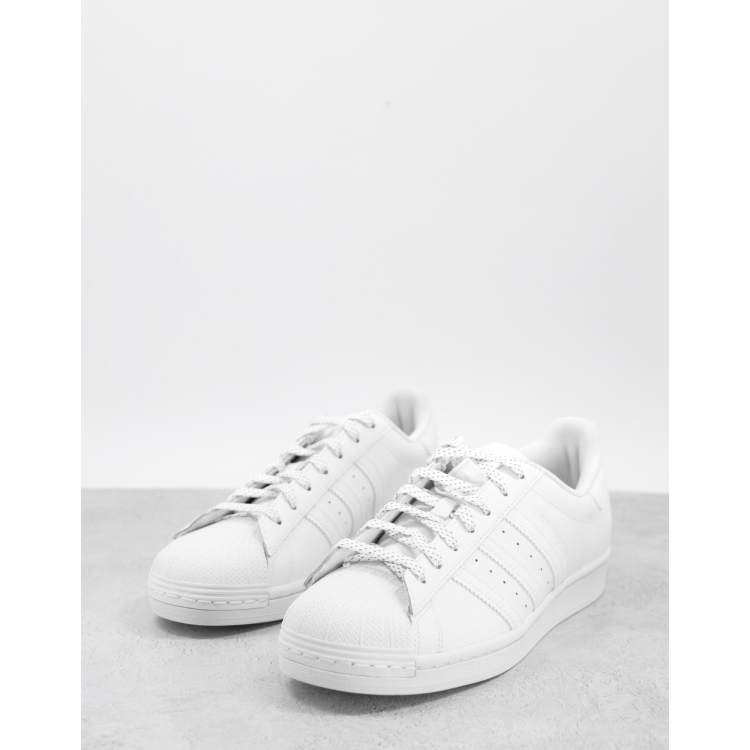 adidas Originals Superstar Sneakers in wit met veterdetail ASOS