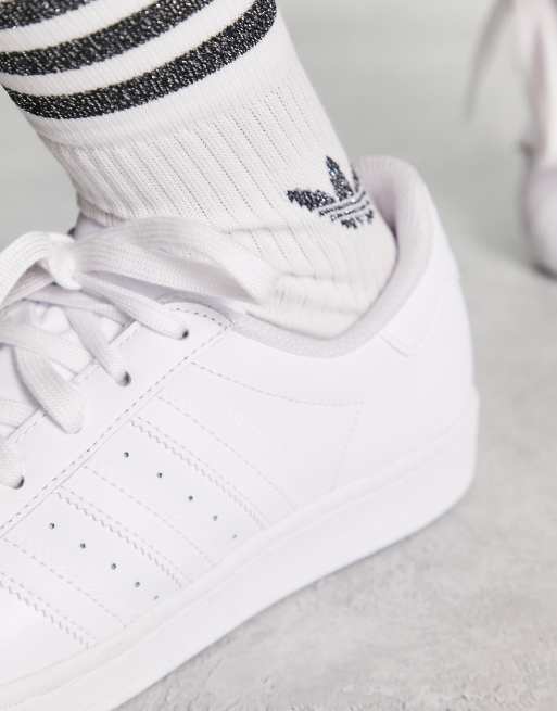 adidas Originals Superstar Sneakers in wit ASOS