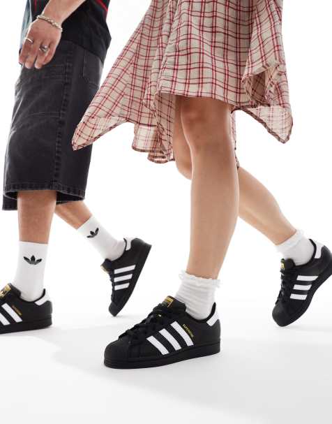 adidas Originals – Superstar – Svarta sneakers - view 1
