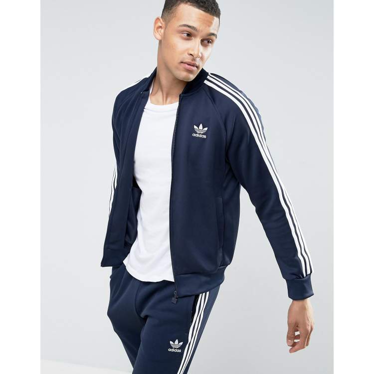 Фото спортивного костюма адидас мужской