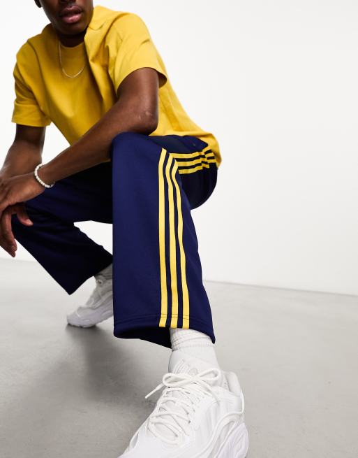 Adidas shop superstar trackpants