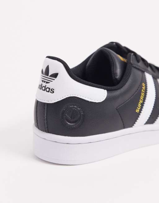 Superstar black and clearance white womens size 7