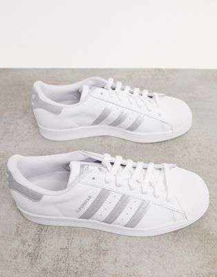 adidas shoes with silver stripes
