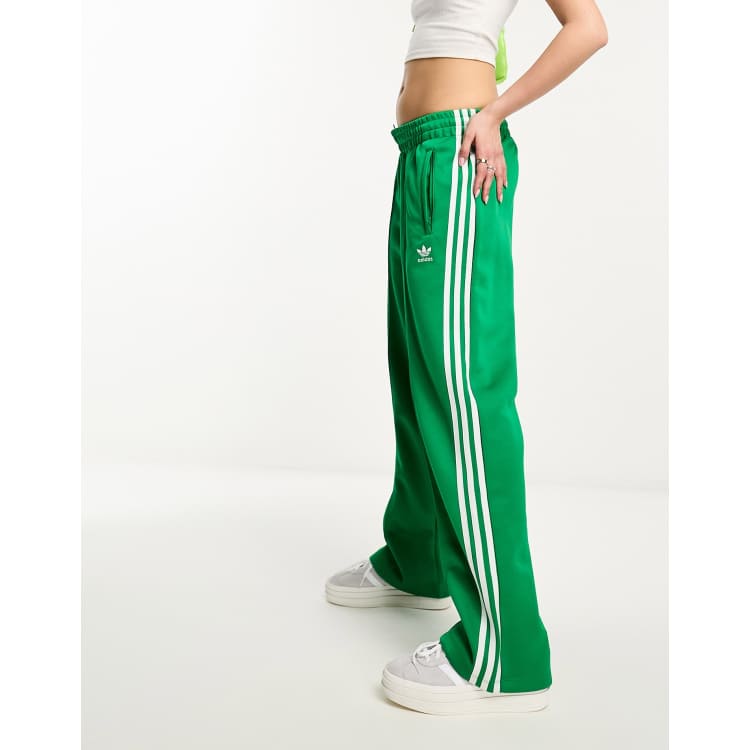 pauze Er is behoefte aan hoe vaak adidas Originals Superstar - Trainingsbroek in groen | ASOS