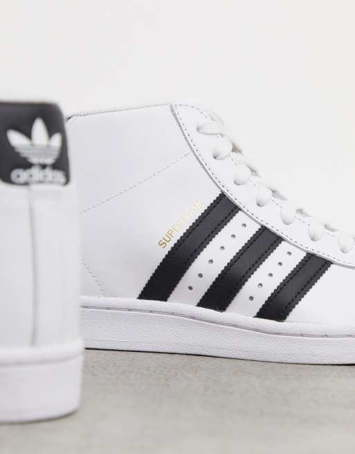 Adidas superstar 2025 up bianche