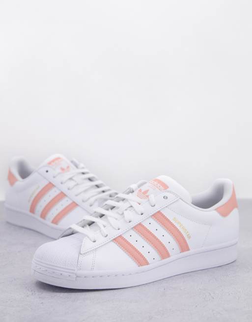 adidas Originals – Superstar – Vita sneakers med rosa ränder