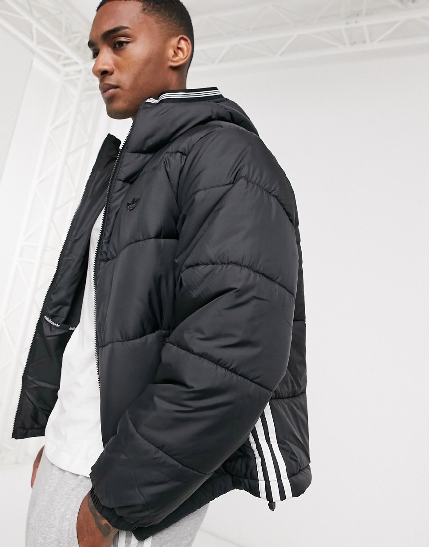 Adidas Originals - Svart vadderad jacka med 3 ränder