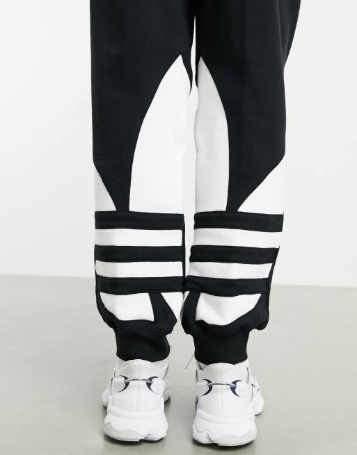 adidas Large Trefoil Cuff Sweatpants - Grey