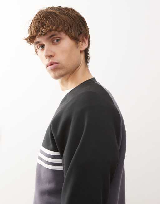 adidas Originals – Sweatshirt in Aurora Onix / Schwarz mit Rundhalsausschnitt und Streifen auf der Brust, 4 von 5