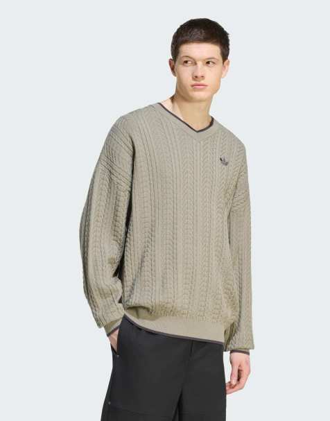 adidas Originals sweatshirt med kabelstickning och rund halsringning i silver pebble - view 1