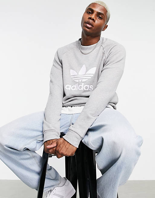 adidas Originals - Sweatshirt med stor trekløver i grå lyng