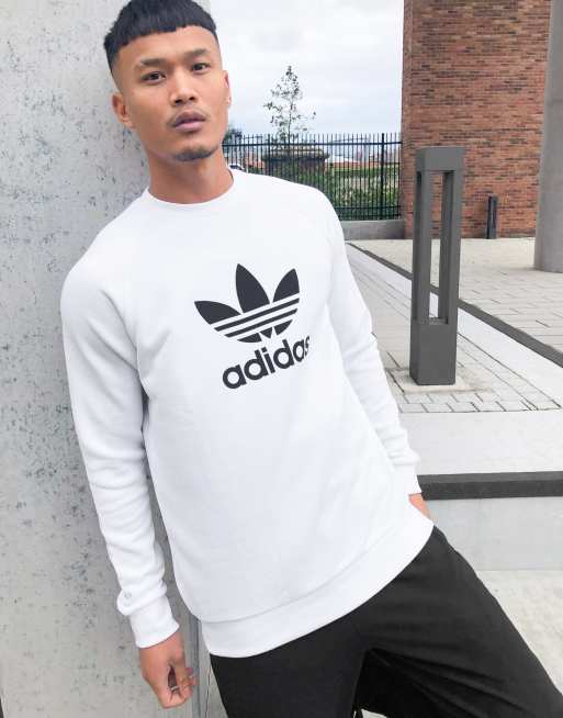 adidas Originals Sweatshirt mit groBem Dreiblattlogo in WeiB ASOS