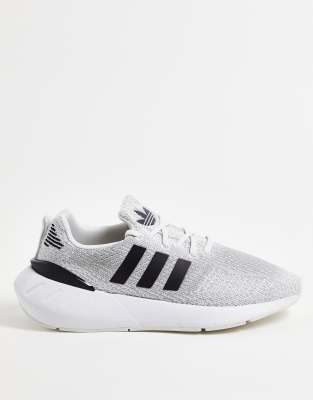 adidas Originals Swift Run 22 sneakers in white with black stripes | ASOS