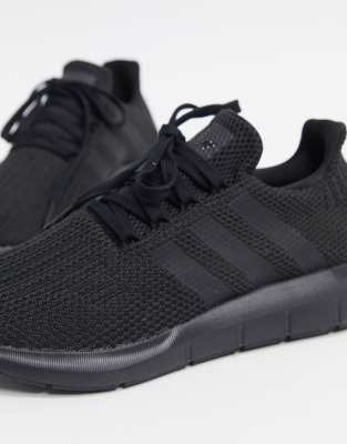 adidas swift run noir