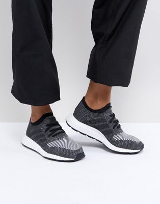 adidas originals swift run primeknit trainers in black