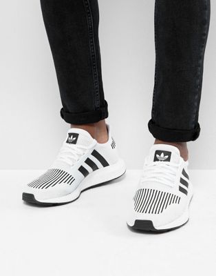 adidas Originals - Swift Run - Sneakers bianche CQ2116 | ASOS