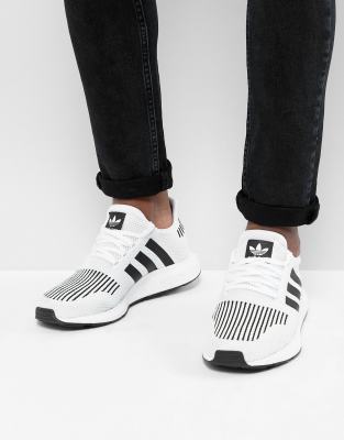 adidas Originals - Swift Run - Sneakers bianche CQ2116 | ASOS