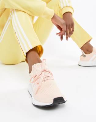 adidas originals swift run trainers in pink
