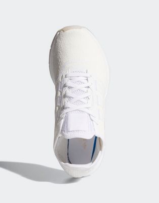 adidas swift run white on feet
