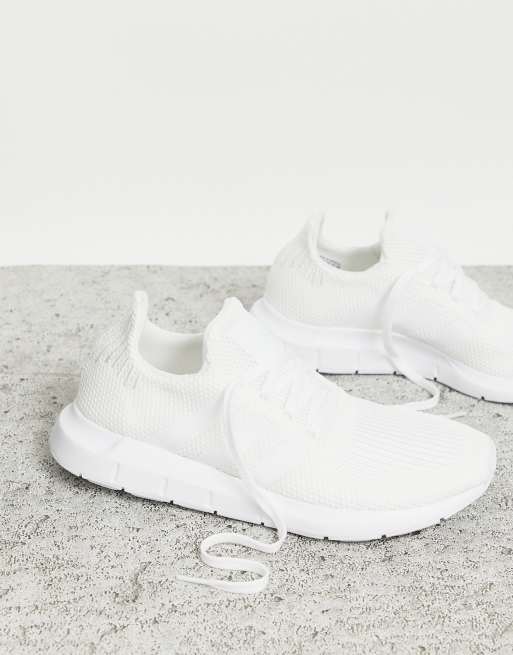 adidas Originals swift run trainers in white