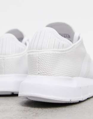 adidas swift run triple white