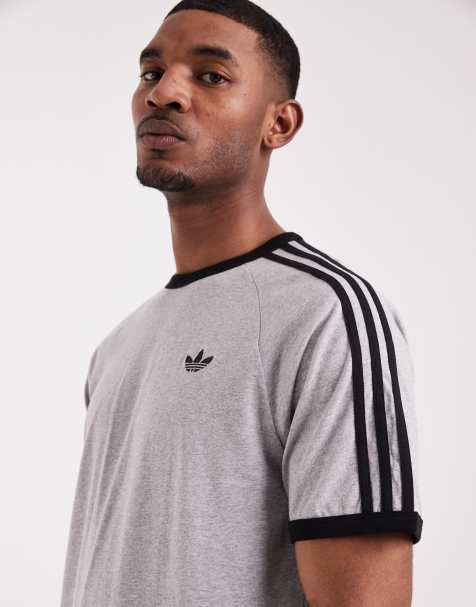 adidas Originals – Szary T-shirt z trzema paskami - view 1
