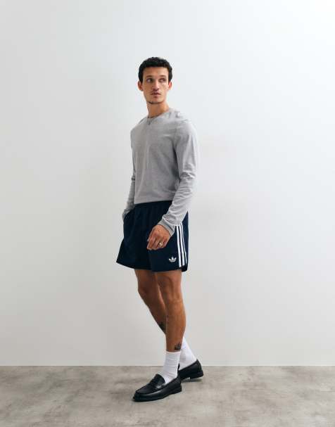 adidas Originals szorty z trzema paskami w granatowym kolorze - view 1