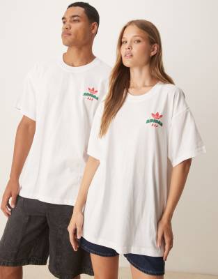 adidas Originals - T-shirt à imprimé piment - Blanc | ASOS