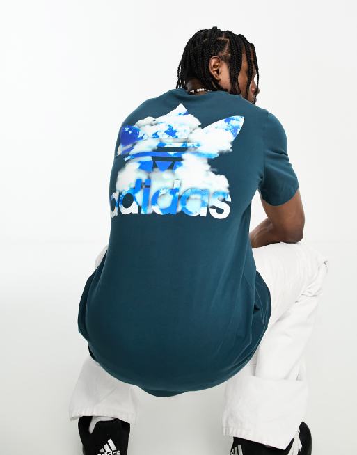 adidas Originals - T-shirt à logo trèfle effet nuage - Bleu foncé