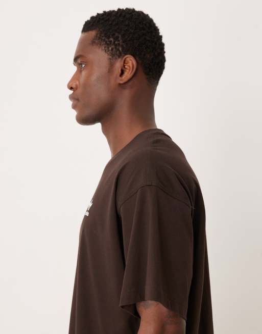 adidas Originals - T-shirt basic oversize marrone, 4 di 5
