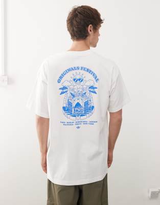 adidas Originals - T-shirt bianca con stampa grafica di festival - view 1