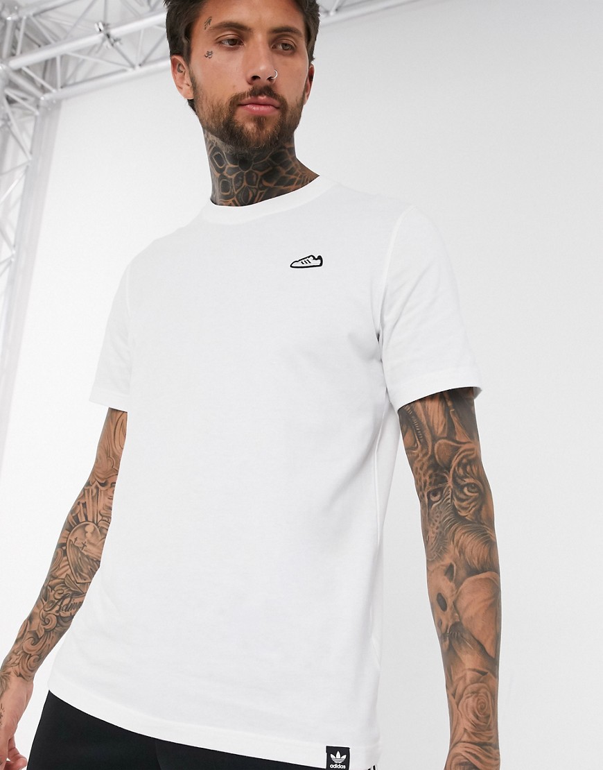 adidas Originals - T-shirt con logo Superstar ricamato bianca-Bianco