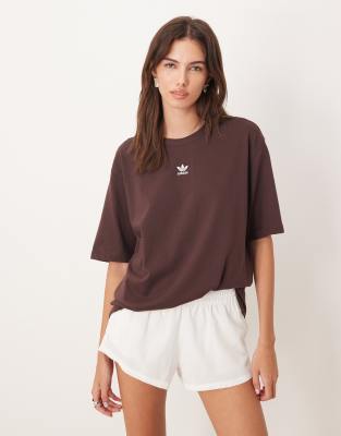 adidas Originals - T-shirt coupe boyfriend - Marron | ASOS