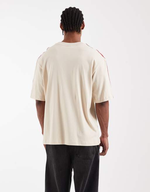 adidas Originals – T-Shirt in Beige und Rot mit den drei Streifen, 5 von 5