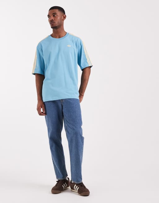adidas Originals – T-Shirt in Blau mit den drei Streifen in Orange, 2 von 5