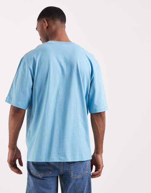 adidas Originals – T-Shirt in Blau mit den drei Streifen in Orange, 5 von 5