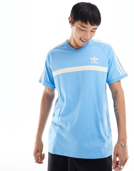 adidas Originals – T-Shirt in Blau mit Einsatz