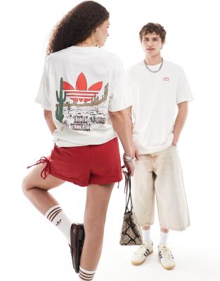 adidas Originals - T-Shirt in gebrochenem Weiß mit Western-Rückenprint