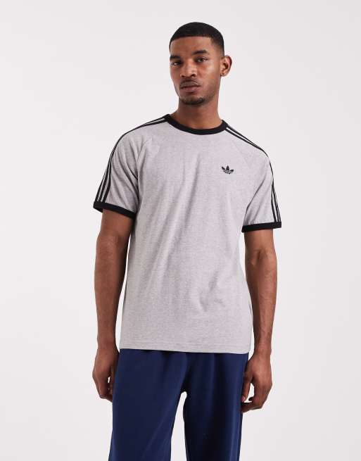 adidas Originals – T-Shirt in meliertem Grau mit den drei Streifen, 4 von 5