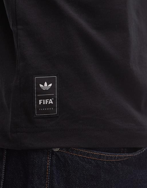 adidas Originals – T-Shirt in Schwarz, Gelb und Grün mit Fußball-Wappengrafik, 5 von 5